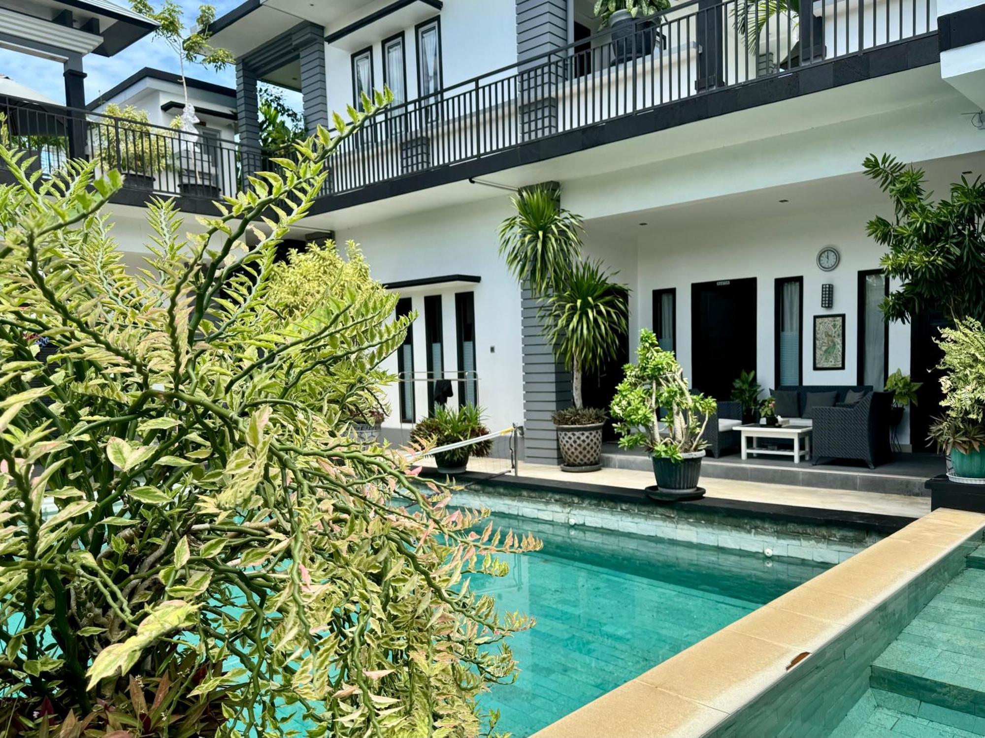 Villa Rumah Putih Abu Abu Senggigi Zewnętrze zdjęcie