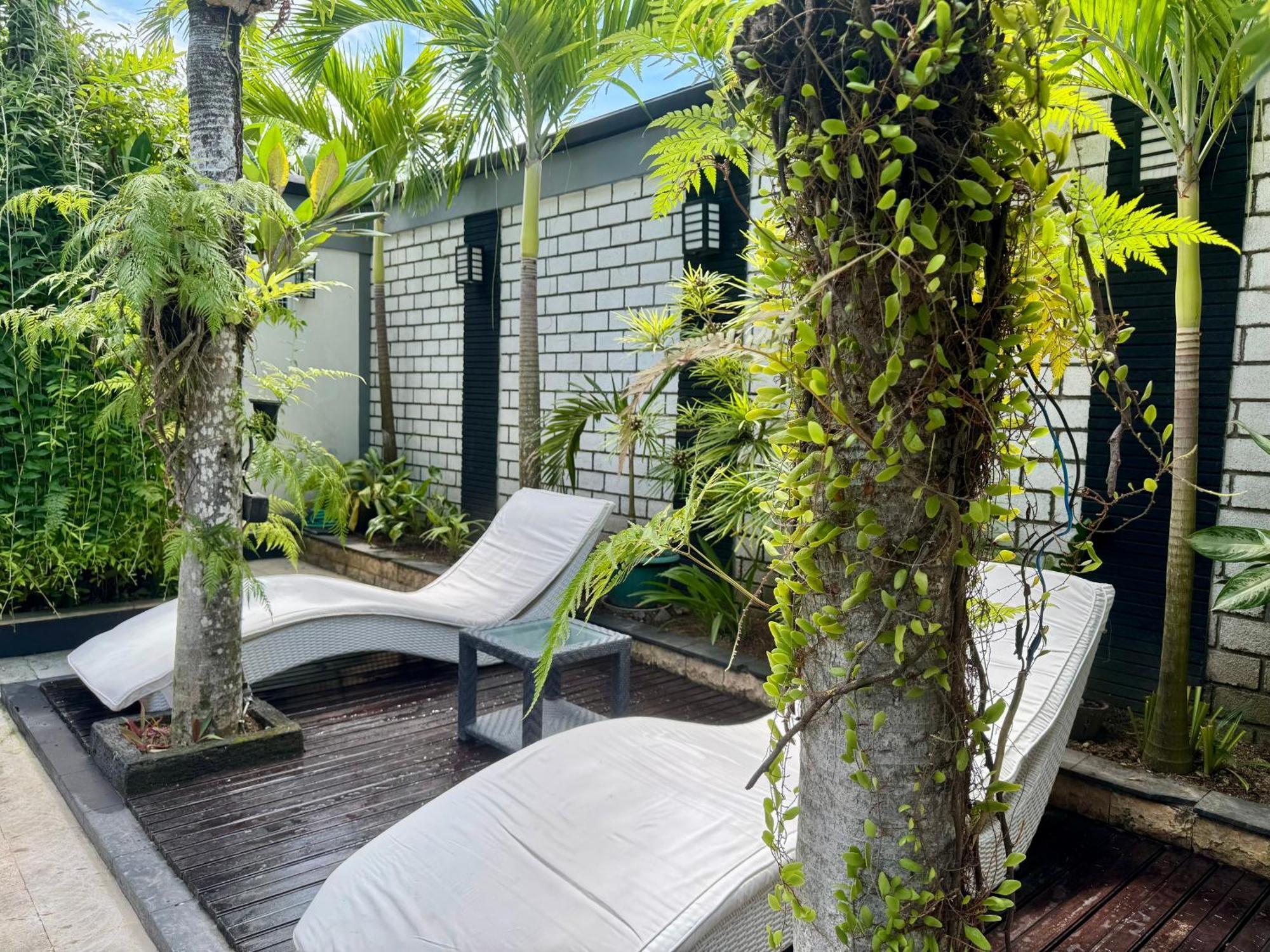 Villa Rumah Putih Abu Abu Senggigi Zewnętrze zdjęcie
